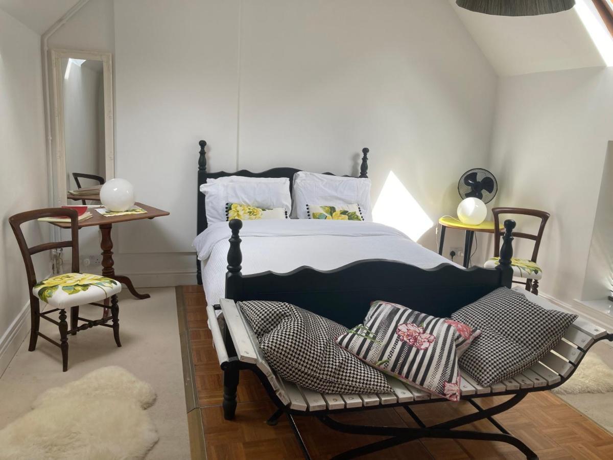 The Loft Apartment สแตมฟอร์ด ภายนอก รูปภาพ
